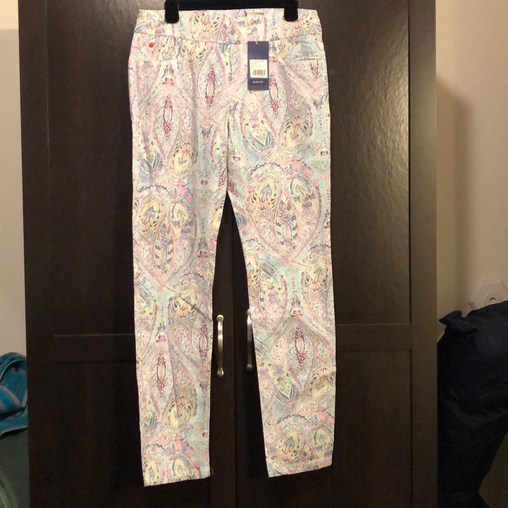 NWT paisley print jeggings